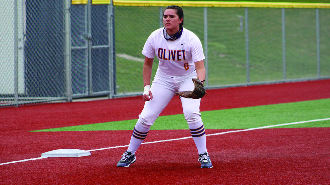 No. 17 Tigers Split Doubleheader at Aquinas
