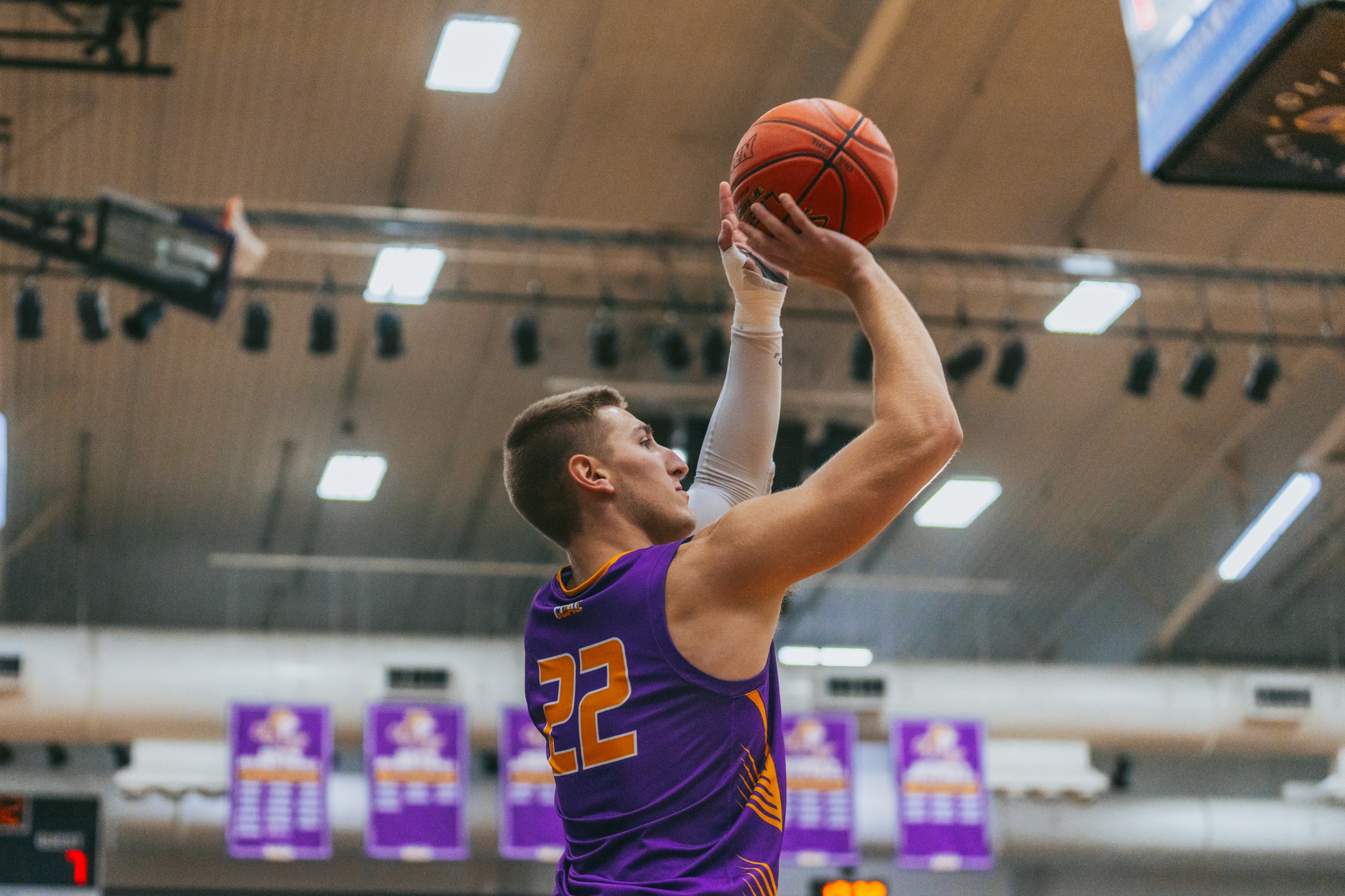 SECOND-HALF STRUGGLES SINK ONU AGAINST No. 25 FIGHTING SAINTS