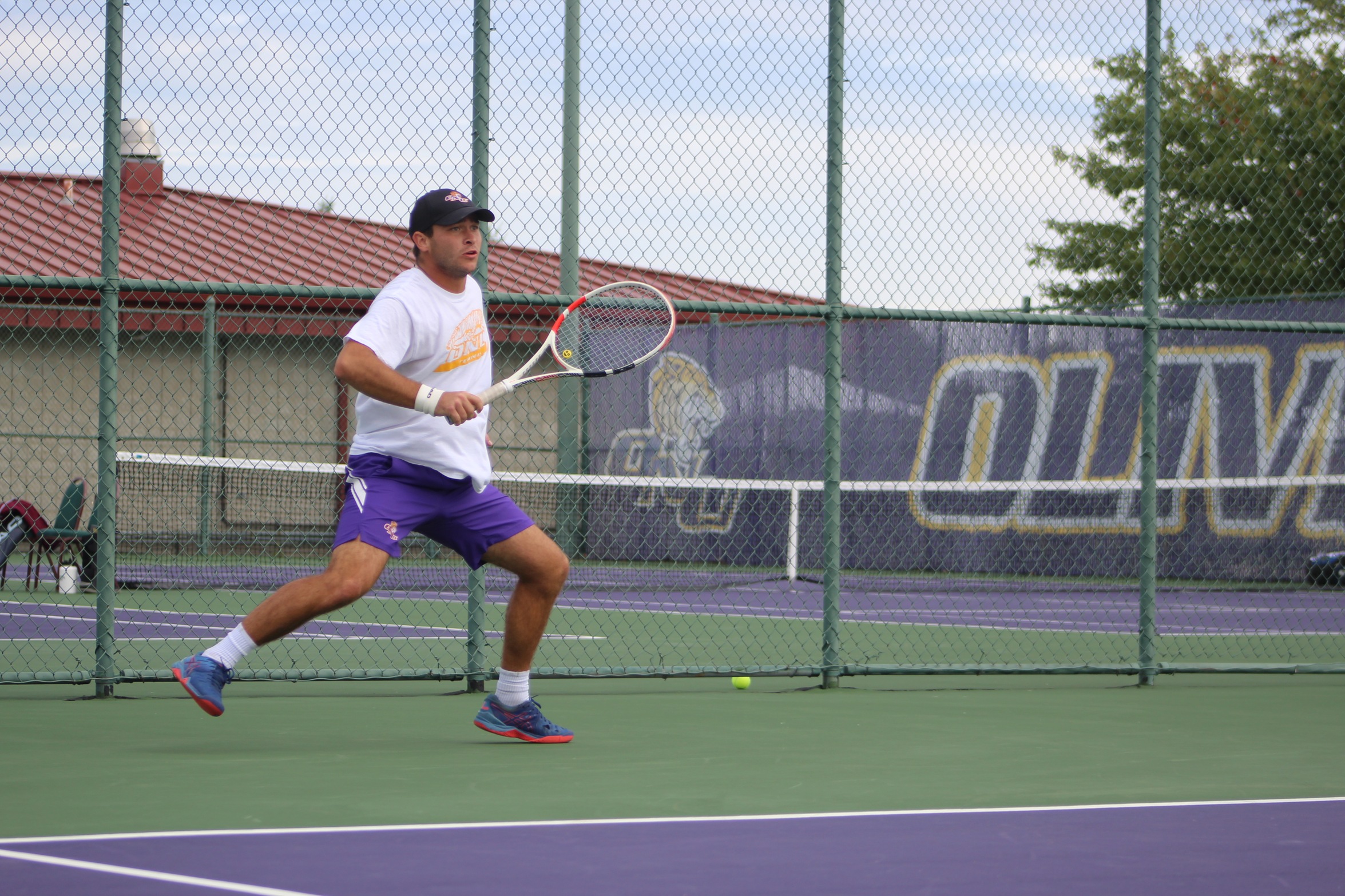 MEN'S TENNIS FALL TO THE KNIGHTS