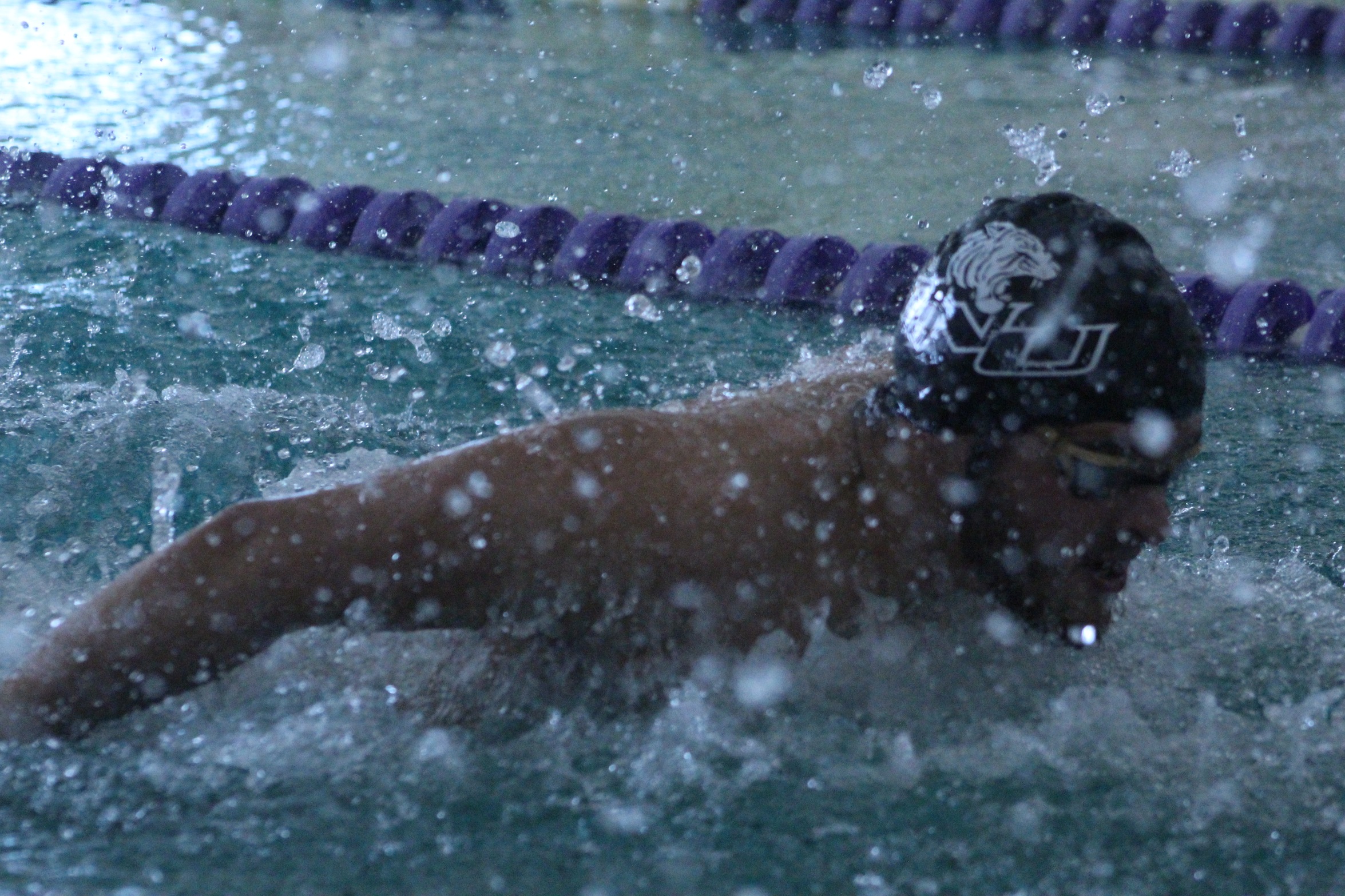 ONU SWIM & DIVE SWEEPS ST. AMBROSE IN HOME DUAL
